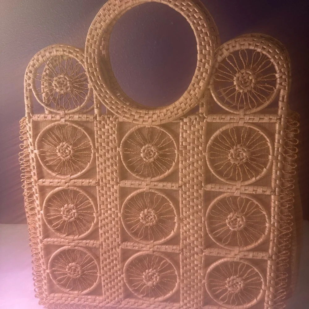 Elegant Tan Woven Women's Bag